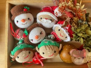 Patrón Bolas Personajes Navideños